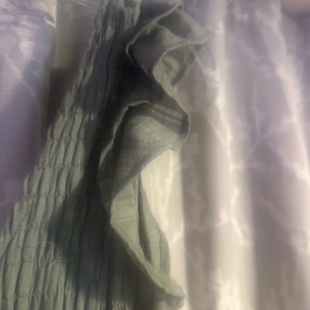 Penelope Rose-Green Sleeveless Maxi Sundress with Flutter Sleeves - Picture 5 of 8